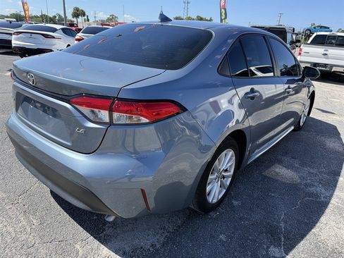 Used 2023 Toyota Corolla LE w/ LE Premium Package image 5