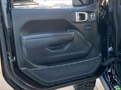 Used 2025 Jeep Gladiator Sport image 20