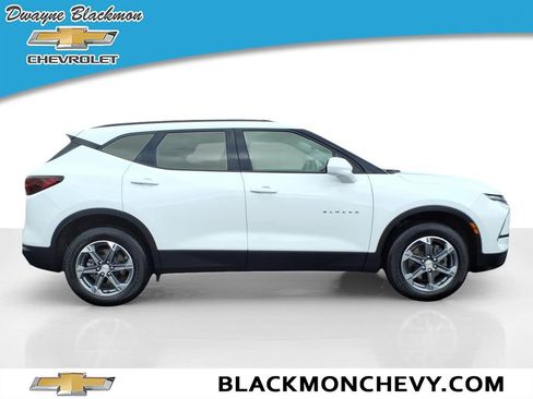 Used 2023 Chevrolet Blazer LT w/ Convenience Package image 2