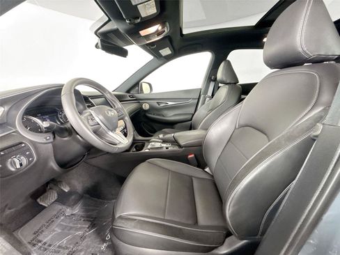 Used 2025 INFINITI QX50 Sport AWD/4WD image 3