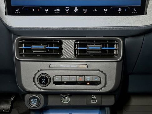 New 2026 Ford Maverick XLT w/ XLT Luxury Package image 10