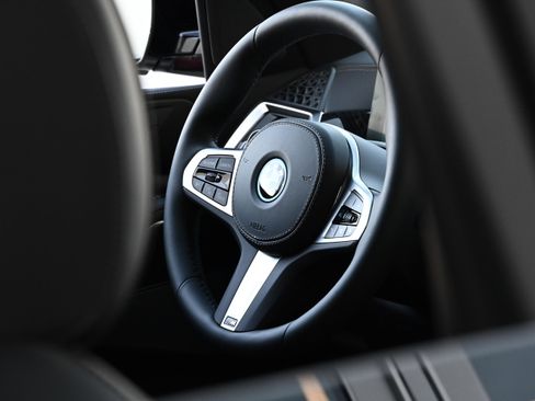 New 2026 BMW X5 xDrive50e w/ M Sport Package image 23