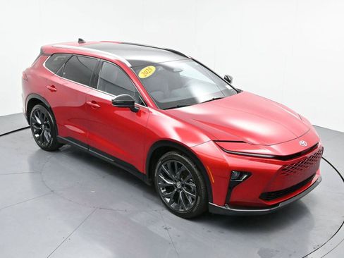 Used 2025 Toyota Crown Signia Limited w/ Advanced Technology Package image 42