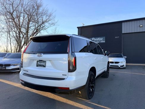 Used 2021 Cadillac Escalade Sport Platinum w/ LPO, ONYX Package image 4