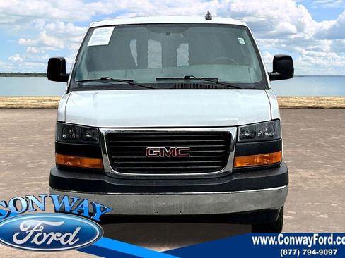 Used 2024 GMC Savana 2500 w/ Driver Convenience Package image 2