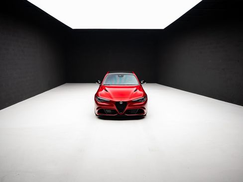 Used 2023 Alfa Romeo Giulia Quadrifoglio w/ Active Assist Plus Package RWD image 91