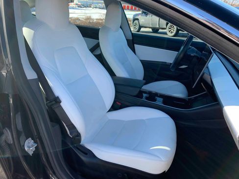 Used 2018 Tesla Model 3 Performance image 5