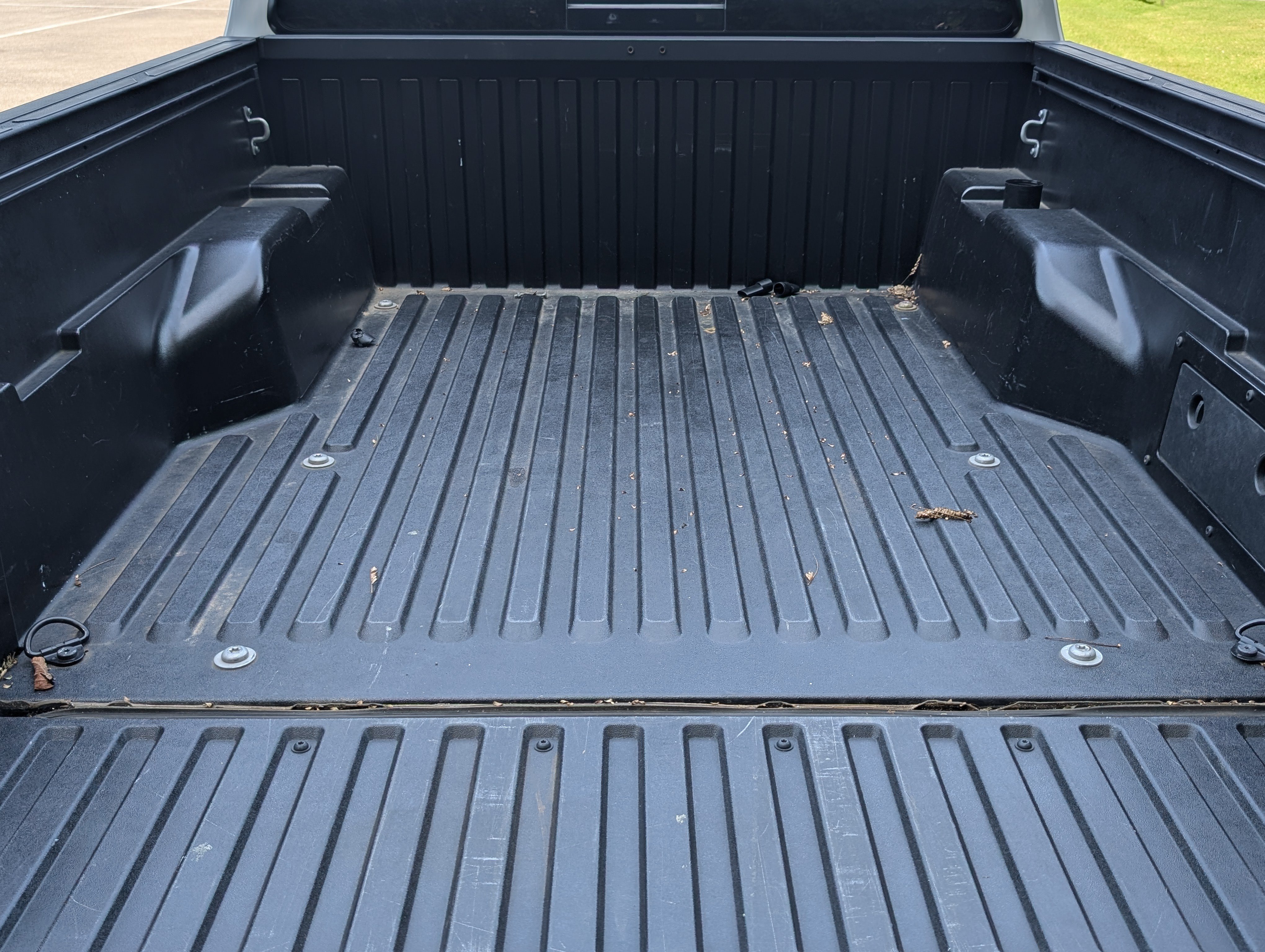 Used 2021 Toyota Tacoma SR5 RWD image 18