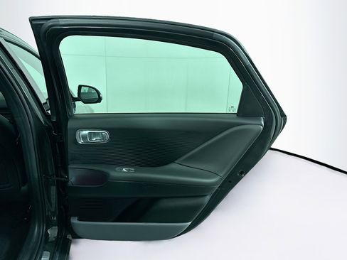 Used 2023 Hyundai Ioniq 6 Limited image 32