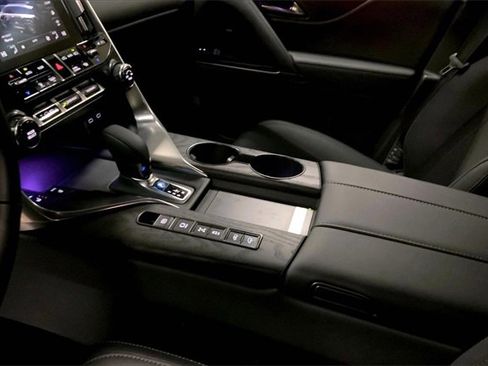 Used 2025 Lexus LX 700h Overtrail image 13