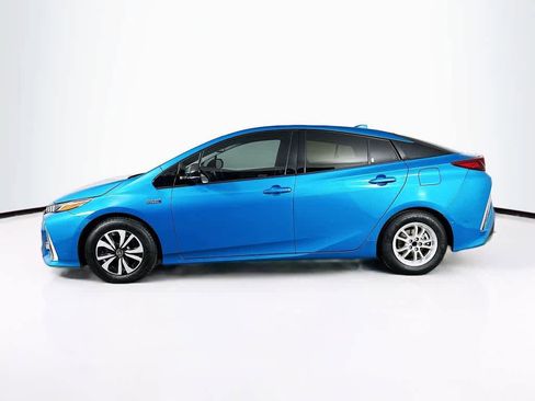 Used 2018 Toyota Prius Prime Advanced w/ Carpet Mat Package FWD image 3