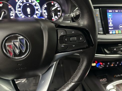 Used 2022 Buick Enclave Avenir w/ Avenir Technology Package image 17