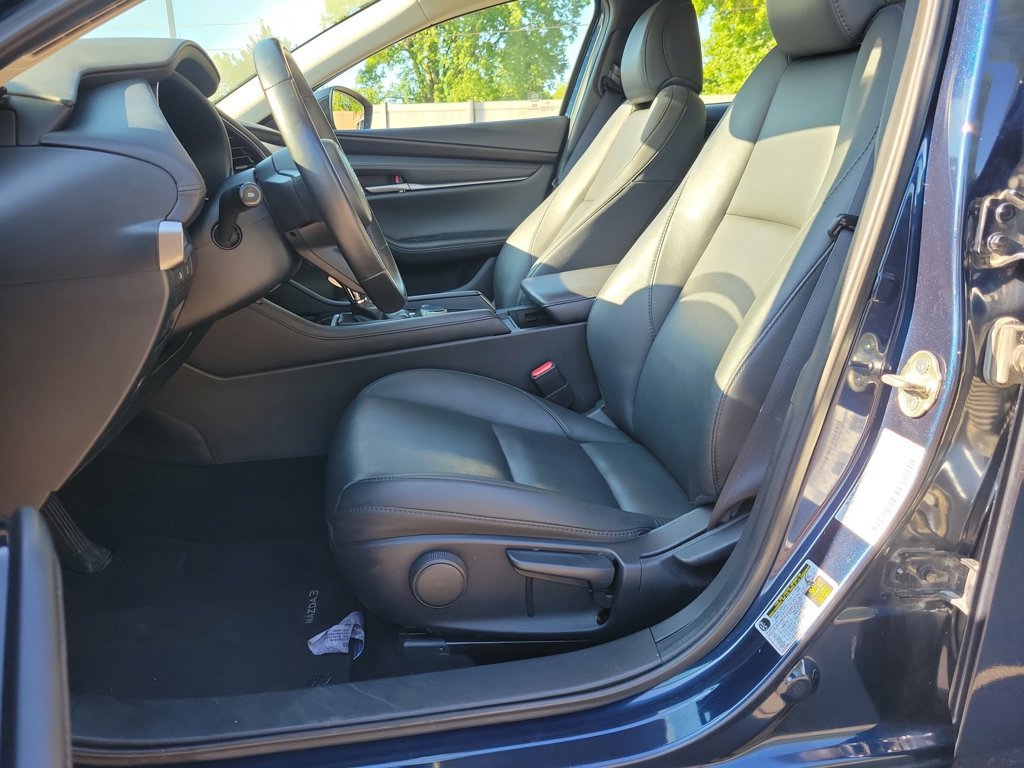 Used 2024 MAZDA MAZDA3 s FWD image 19