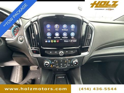 Used 2023 Chevrolet Traverse LT image 13