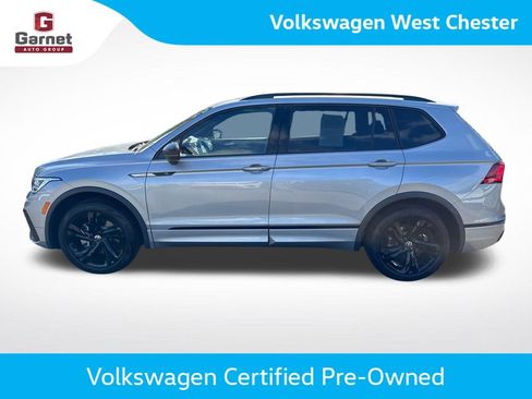 Used 2023 Volkswagen Tiguan SE R-Line FWD image 2