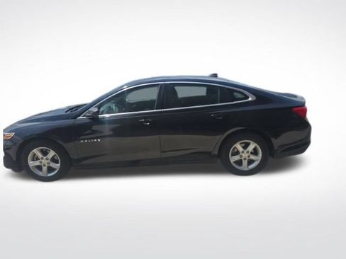 Used 2021 Chevrolet Malibu LS w/ LPO, Convenience Package 1 FWD image 9