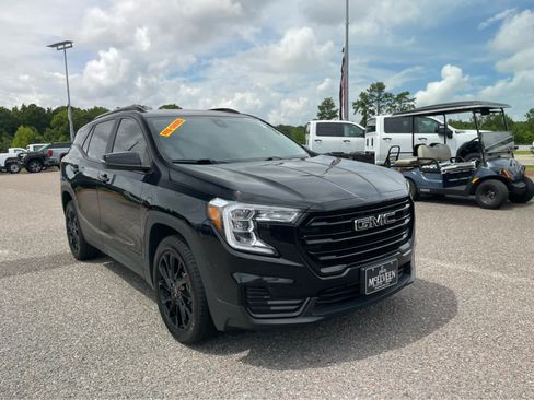 Used 2023 GMC Terrain SLE w/ Driver Convenience Package AWD/4WD image 6