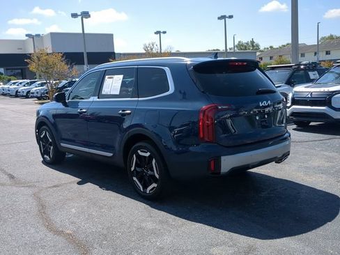 Used 2024 Kia Telluride S w/ S Sunroof Package FWD image 8