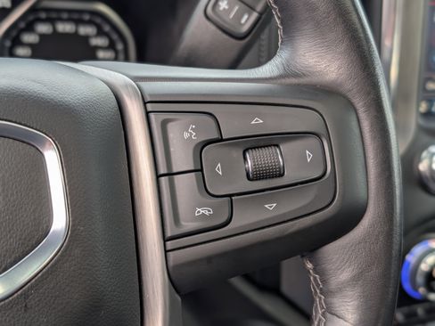 Used 2021 GMC Sierra 3500 Denali w/ Denali Ultimate Package image 22