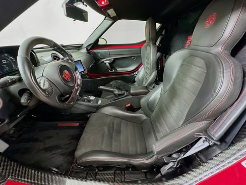 Used 2015 Alfa Romeo 4C Launch Edition w/ Convenience Group image 23