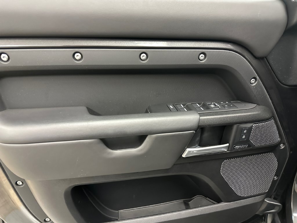 Used 2024 Land Rover Defender 110 Carpathian Edition AWD/4WD image 17