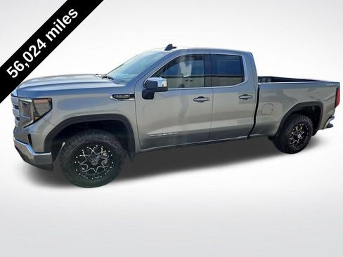 Used 2023 GMC Sierra 1500 SLE w/ Enhanced Capability Package AWD/4WD image 3
