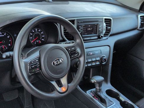 Used 2018 Kia Sportage LX FWD image 10