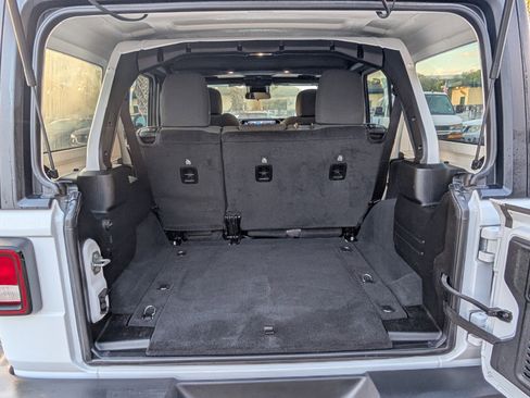 Used 2025 Jeep Wrangler Sport S image 14