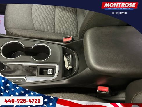 Used 2018 Chevrolet Equinox LT image 16