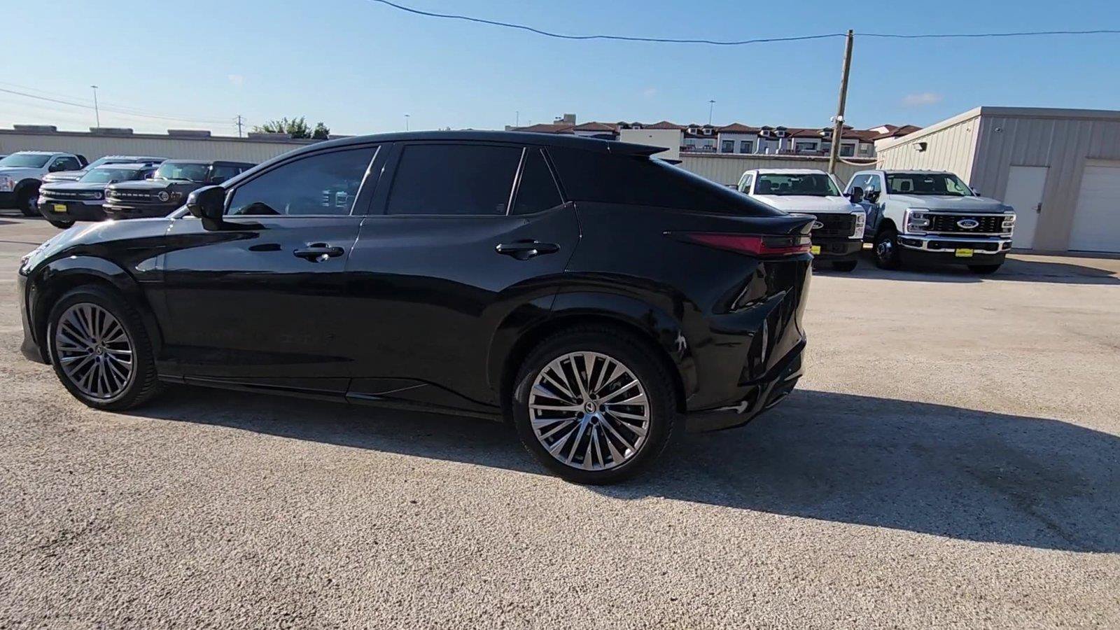 Used 2023 Lexus RZ 450e Premium w/ Accessory Package (2T) AWD/4WD image 6