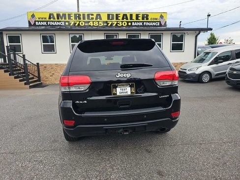 Used 2019 Jeep Grand Cherokee Laredo AWD/4WD image 5