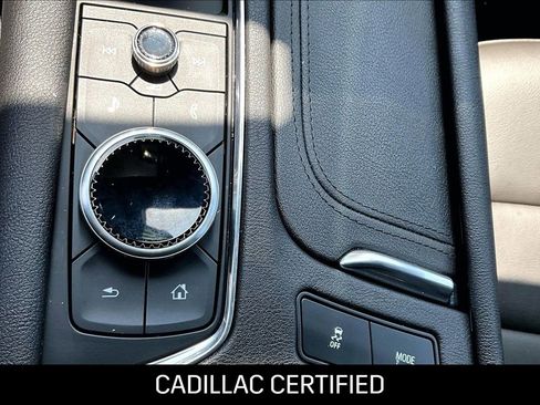 Certified 2024 Cadillac XT5 Luxury w/ LPO, Floor Liner Package AWD/4WD image 34