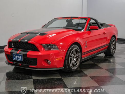 Used 2010 Ford Mustang Shelby GT500 RWD image 19