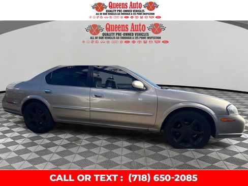 Used 2000 Nissan Maxima SE image 8