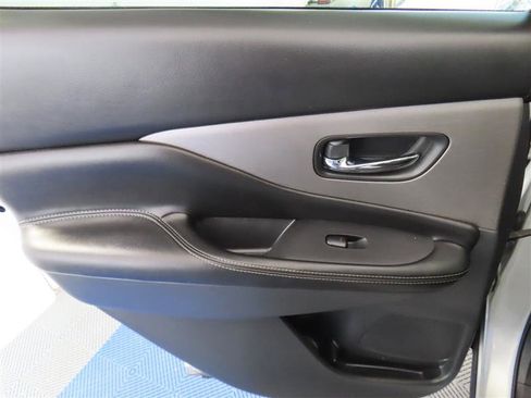 Used 2023 Nissan Murano SV FWD image 31