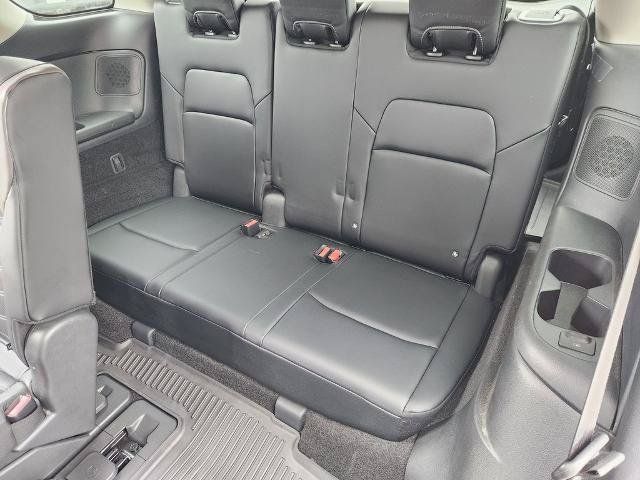 Certified 2024 Nissan Pathfinder Platinum w/ Cargo Package FWD image 23