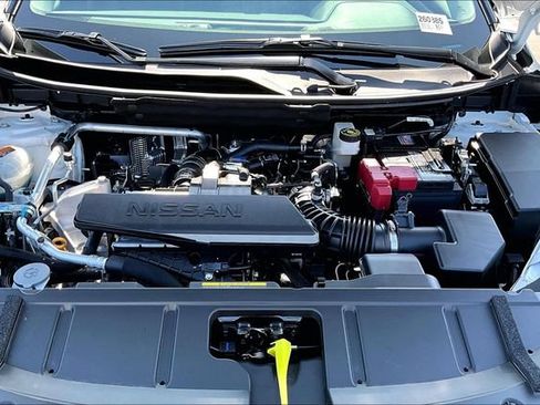 New 2026 Nissan Rogue SV AWD/4WD image 12
