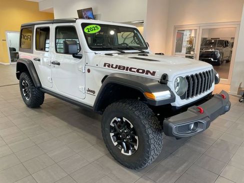 Used 2025 Jeep Wrangler Unlimited Rubicon image 7