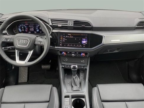 Used 2025 Audi Q3 2.0T Premium w/ Convenience Package image 12