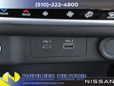 Used 2023 Nissan Rogue SL w/ SL Premium Package image 19