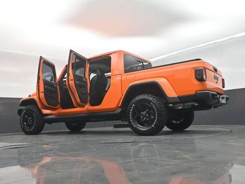 Used 2025 Jeep Gladiator Sport AWD/4WD image 73