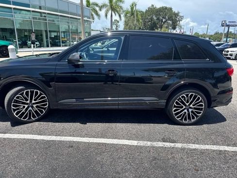 Used 2025 Audi SQ7 Prestige AWD/4WD image 3