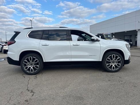 New 2026 GMC Acadia Denali Ultimate w/ LPO, Floor Liner Package image 7