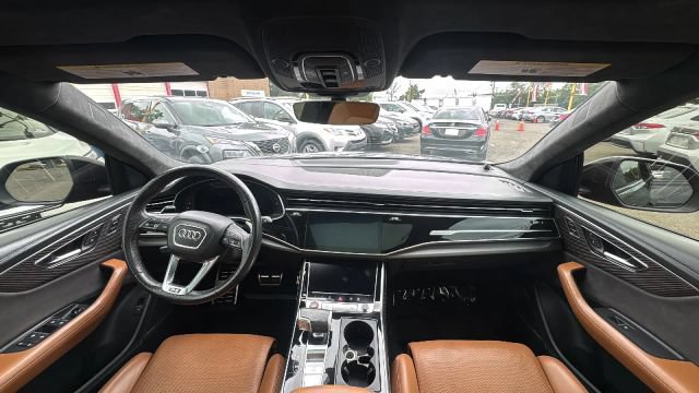 Used 2021 Audi RS Q8 w/ Luxury Package AWD/4WD image 23