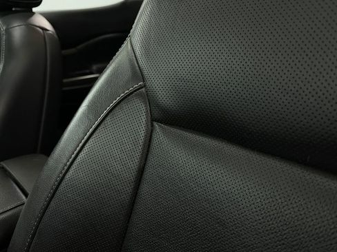 Used 2019 GMC Acadia SLT w/ Black Edition image 20