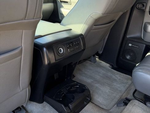 Used 2008 Toyota Sequoia Limited image 35