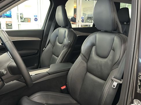 Used 2024 Volvo XC90 B6 Ultimate w/ Protection Package Premier AWD/4WD image 23