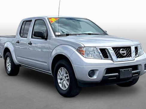 Used 2019 Nissan Frontier SV RWD image 4