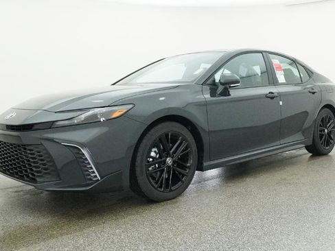 New 2026 Toyota Camry SE FWD image 20