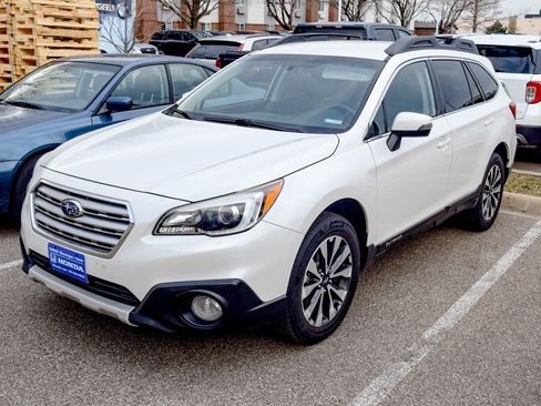 Used 2015 Subaru Outback 2.5i Limited image 1